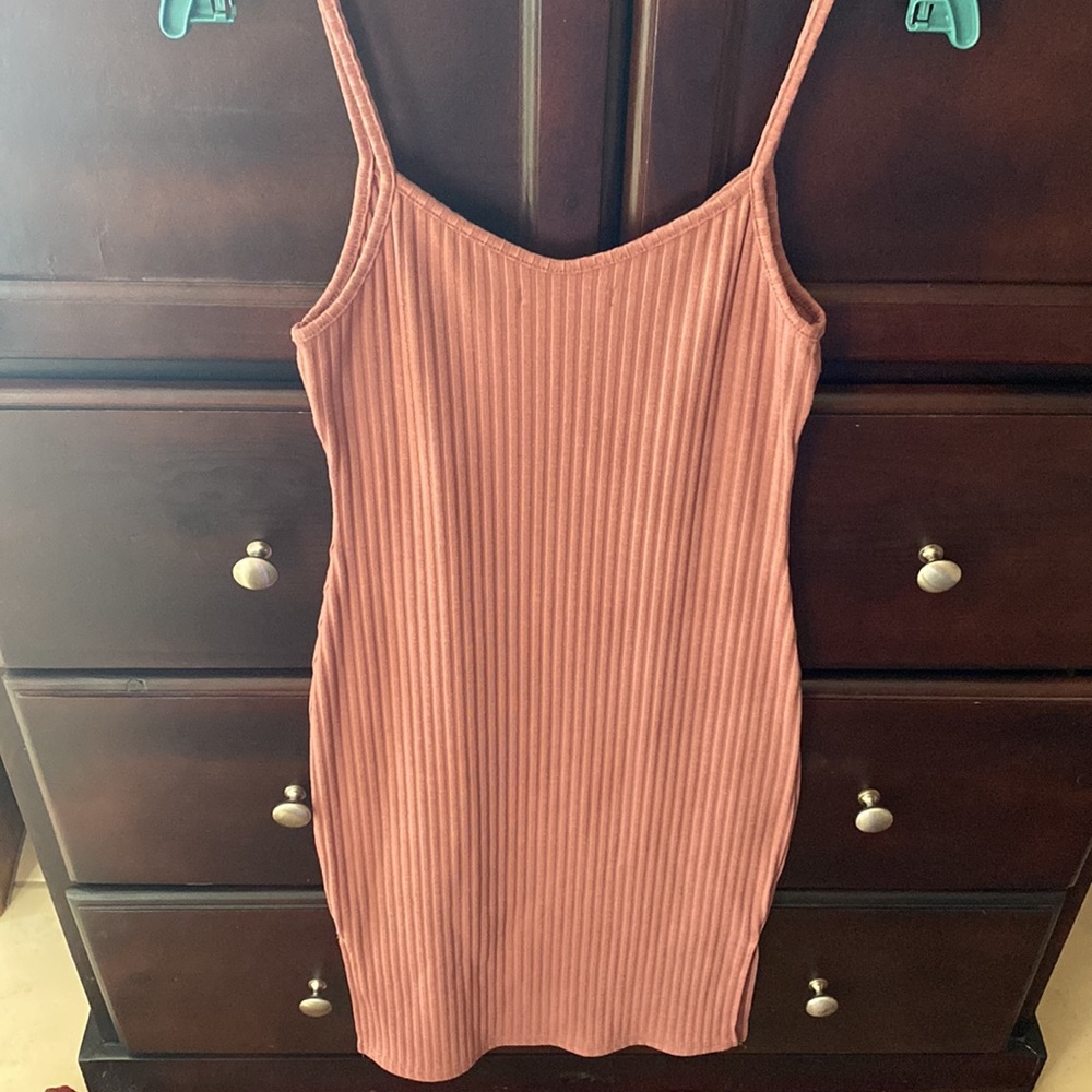 Pink Dress 🎀 - Picture 3 of 4